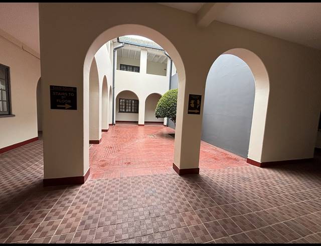 97M² OFFICE TO LET IN PAARDEVLEI